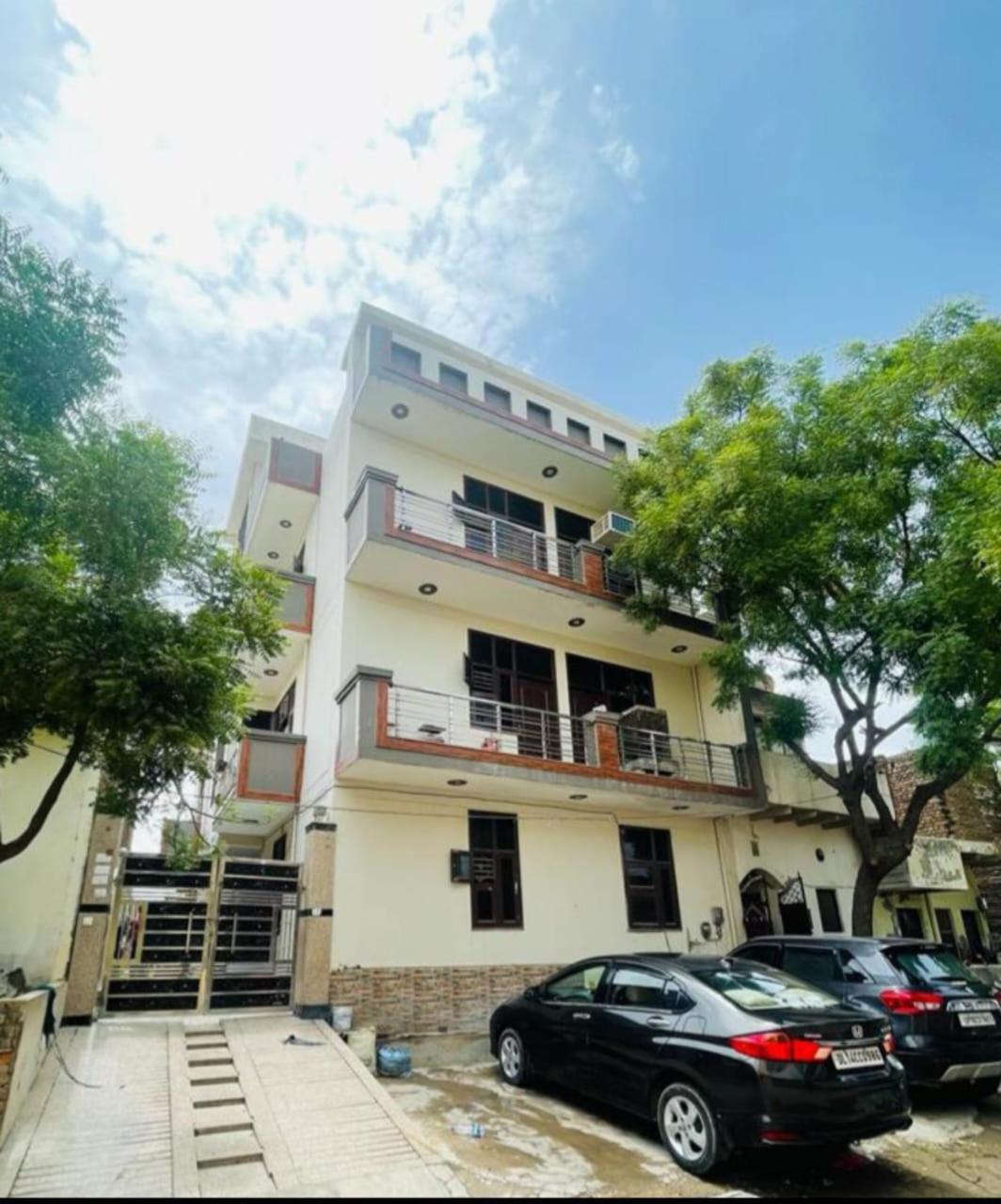 Shri Krishna Divine Dham Hotel Mathura Exterior photo